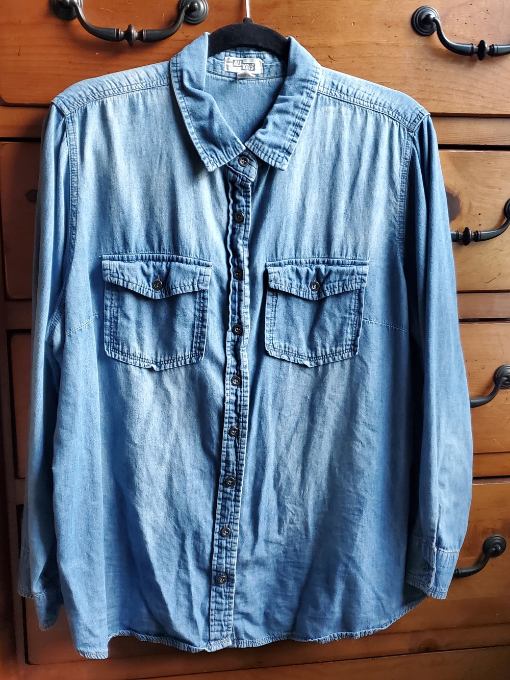 Women's Lightweight Denim Button-Up